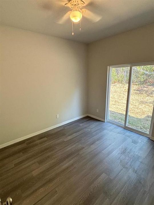 En Renta: $1,775 (3 camas, 2 baños, 1300 Pies cuadrados)