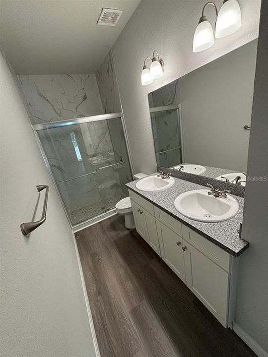 En Renta: $1,775 (3 camas, 2 baños, 1300 Pies cuadrados)