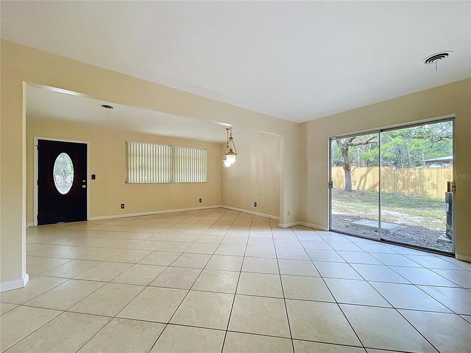 Activo con contrato: $499,000 (9 camas, 6 baños, 4140 Pies cuadrados)