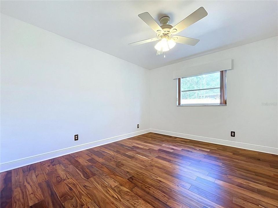 Activo con contrato: $499,000 (9 camas, 6 baños, 4140 Pies cuadrados)