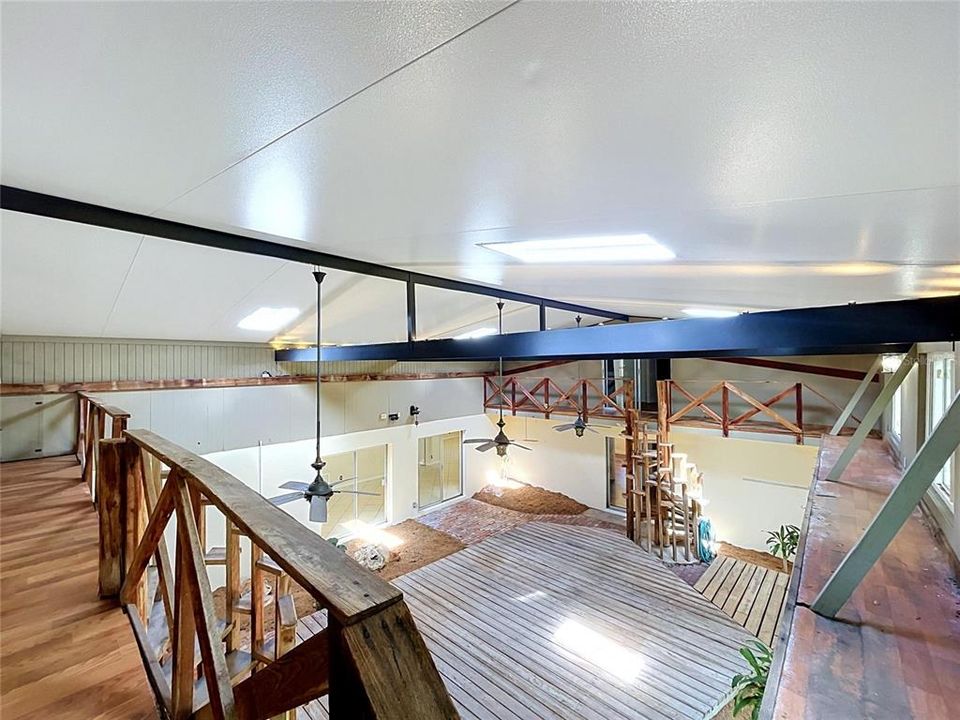 Activo con contrato: $499,000 (9 camas, 6 baños, 4140 Pies cuadrados)