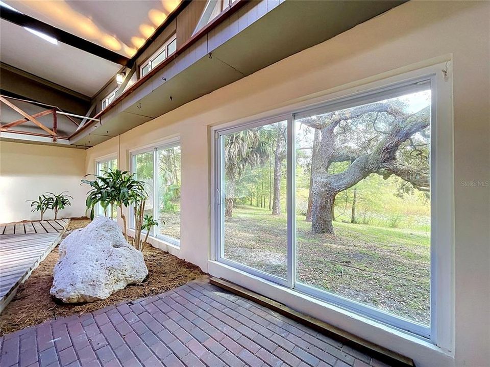Activo con contrato: $499,000 (9 camas, 6 baños, 4140 Pies cuadrados)
