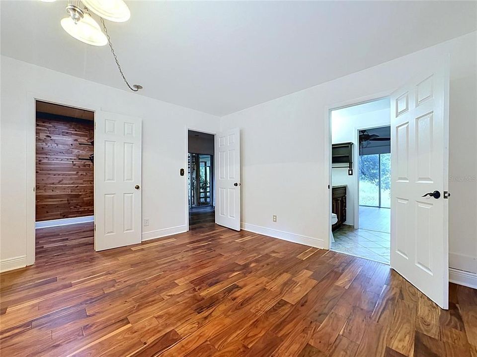 Activo con contrato: $499,000 (9 camas, 6 baños, 4140 Pies cuadrados)
