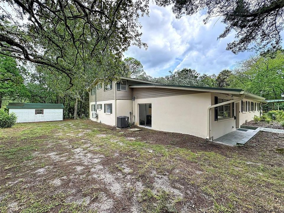 Activo con contrato: $499,000 (9 camas, 6 baños, 4140 Pies cuadrados)
