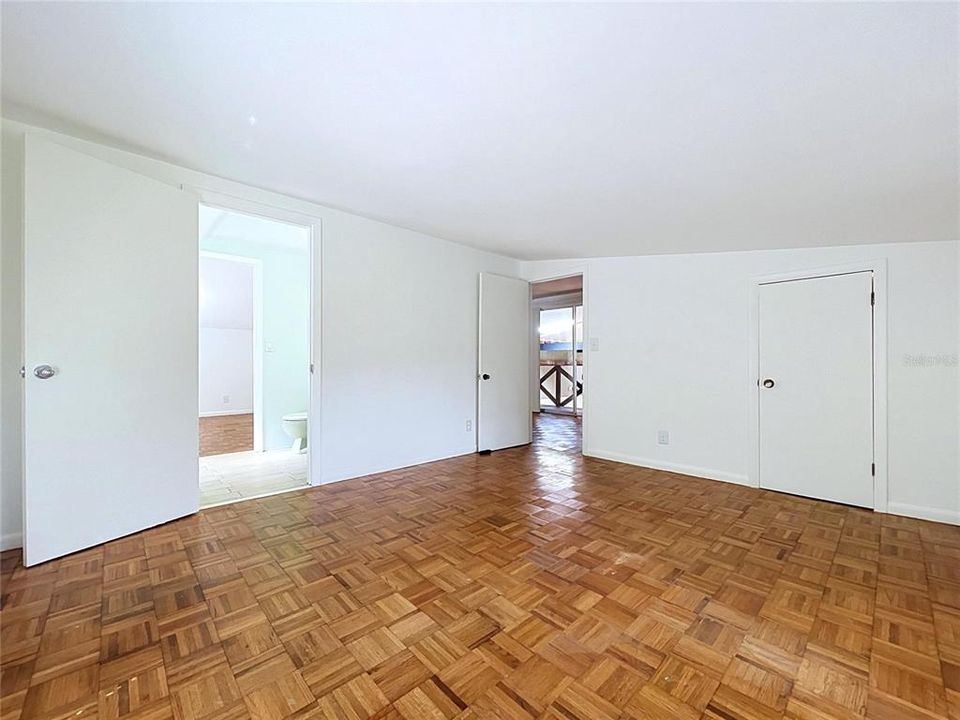 Activo con contrato: $499,000 (9 camas, 6 baños, 4140 Pies cuadrados)