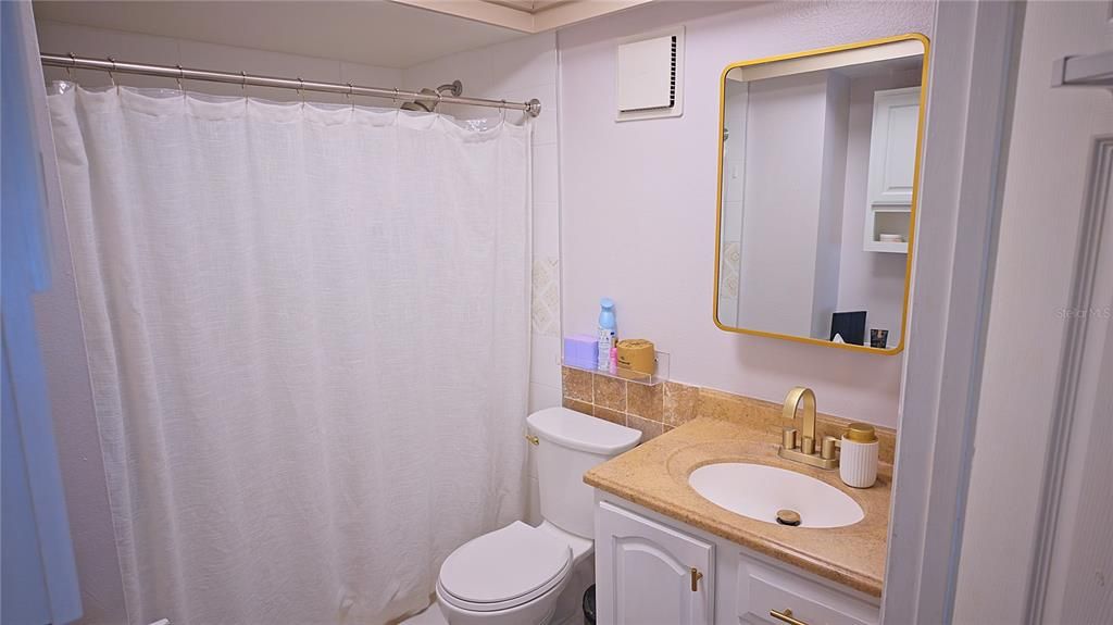 На продажу: $390,000 (3 спален, 2 ванн, 1416 Квадратных фут)