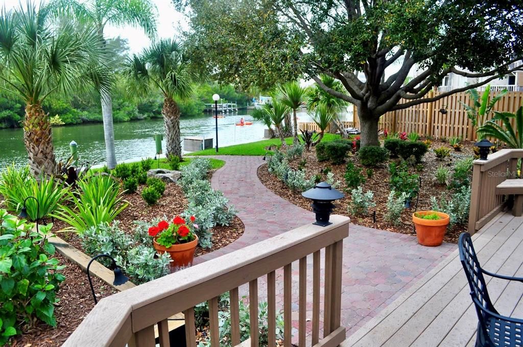 For Sale: $665,000 (2 beds, 2 baths, 1338 Square Feet)