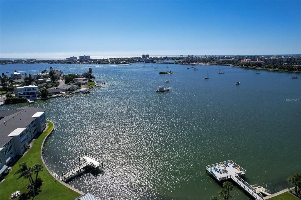 For Sale: $224,900 (2 beds, 2 baths, 1075 Square Feet)