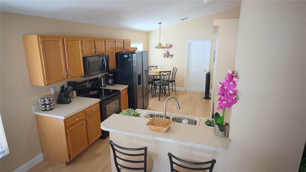 En Venta: $352,900 (3 camas, 2 baños, 1500 Pies cuadrados)