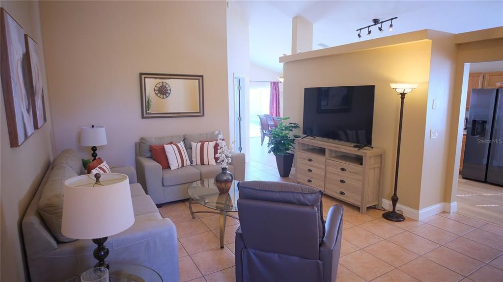 En Venta: $352,900 (3 camas, 2 baños, 1500 Pies cuadrados)
