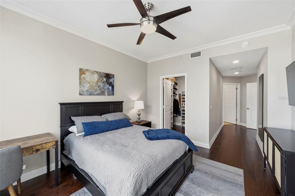 For Sale: $804,900 (2 beds, 2 baths, 1378 Square Feet)
