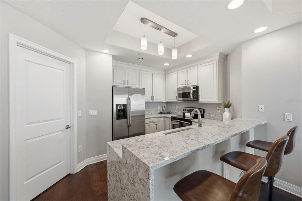 For Sale: $804,900 (2 beds, 2 baths, 1378 Square Feet)