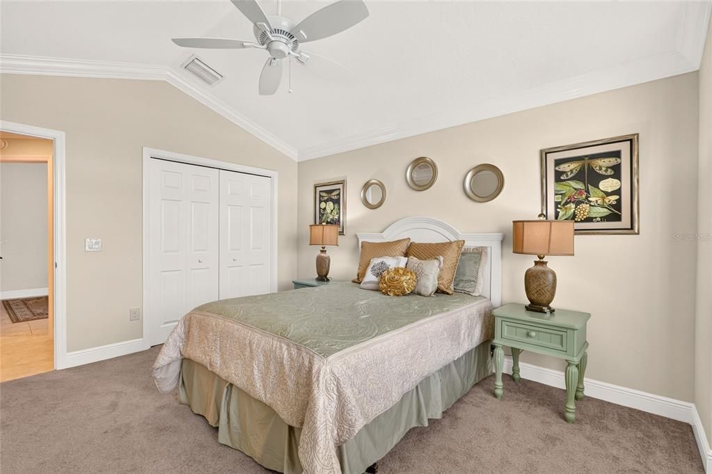 For Sale: $674,900 (3 beds, 2 baths, 1977 Square Feet)