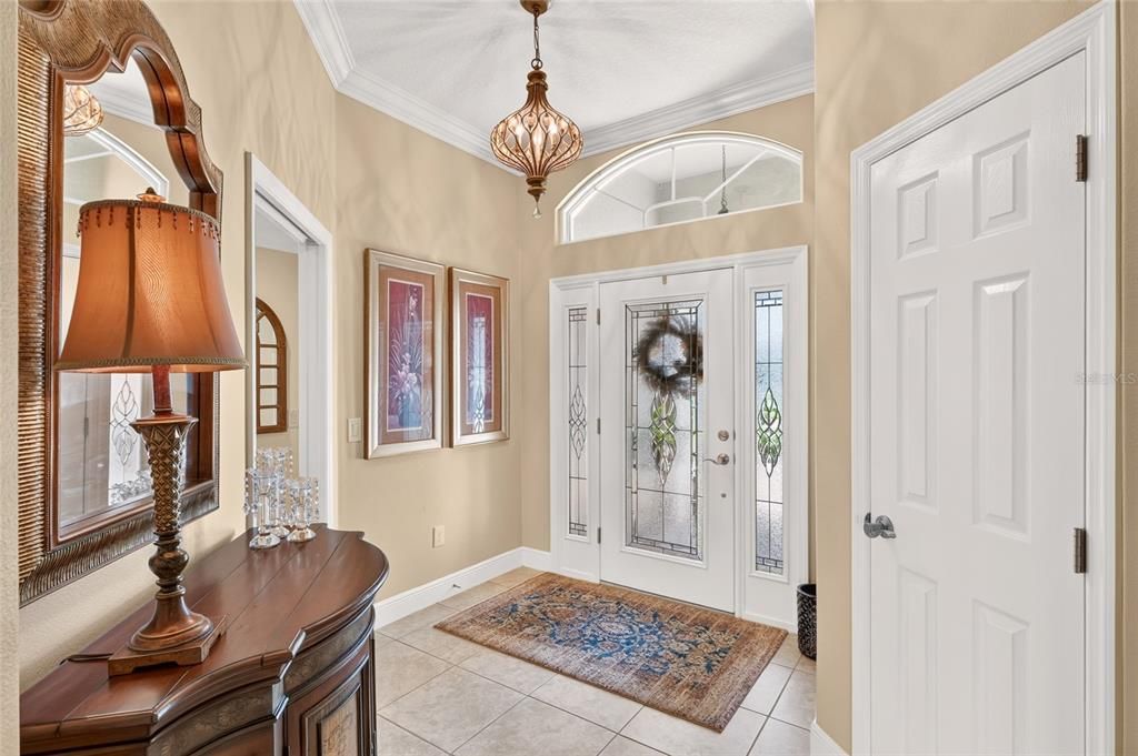 For Sale: $674,900 (3 beds, 2 baths, 1977 Square Feet)