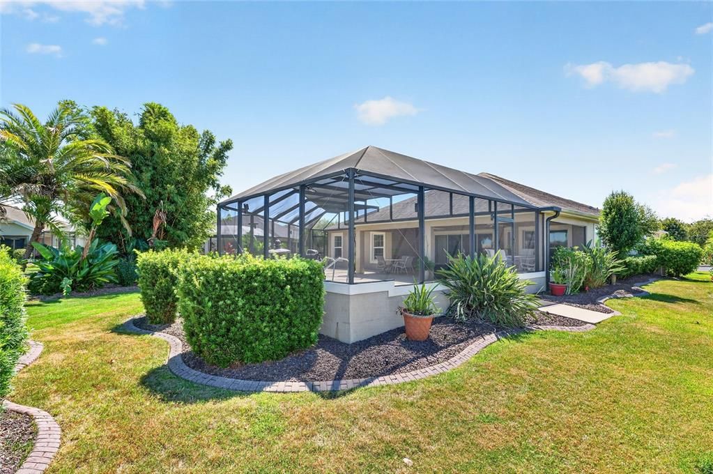 For Sale: $674,900 (3 beds, 2 baths, 1977 Square Feet)