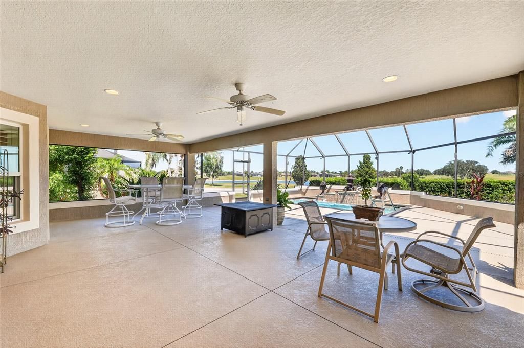 For Sale: $674,900 (3 beds, 2 baths, 1977 Square Feet)
