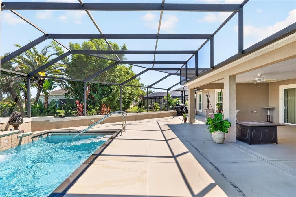 For Sale: $674,900 (3 beds, 2 baths, 1977 Square Feet)