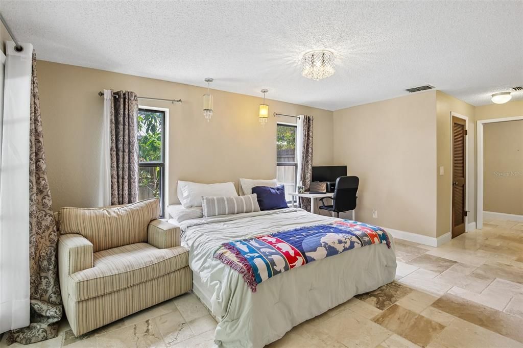 For Sale: $705,000 (3 beds, 2 baths, 1958 Square Feet)