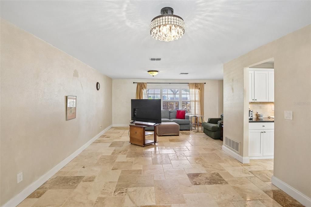 For Sale: $705,000 (3 beds, 2 baths, 1958 Square Feet)