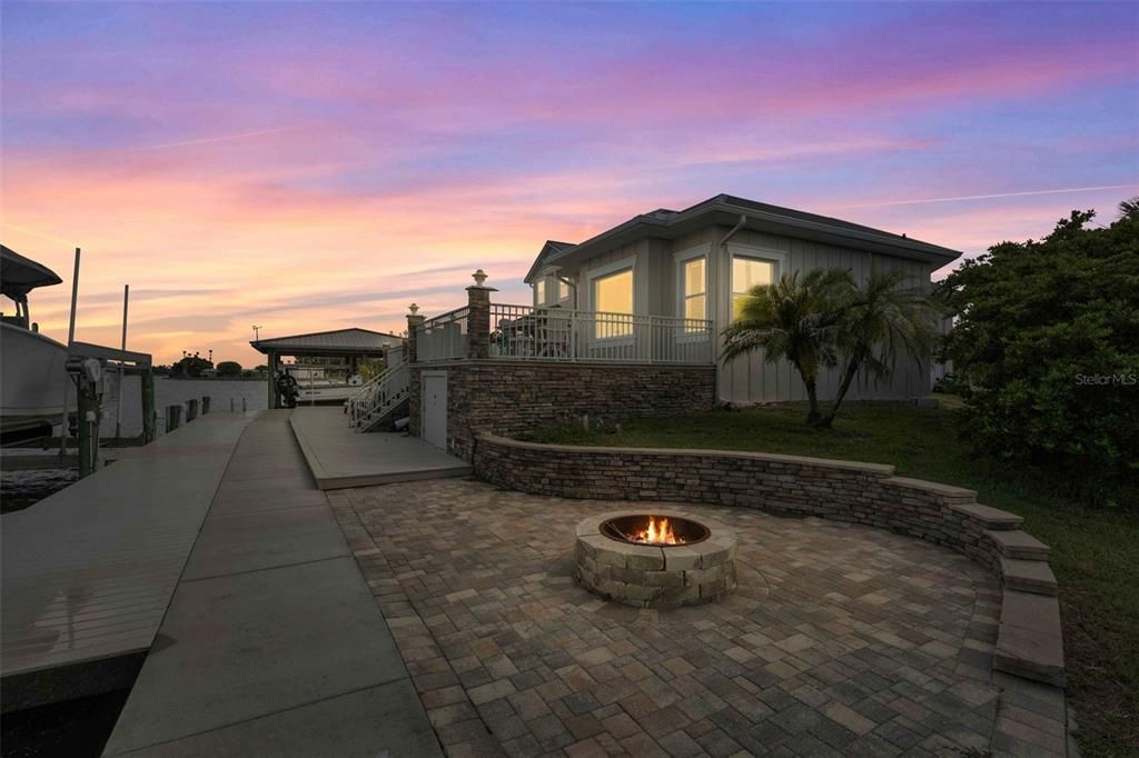 For Sale: $1,995,000 (3 beds, 2 baths, 2806 Square Feet)