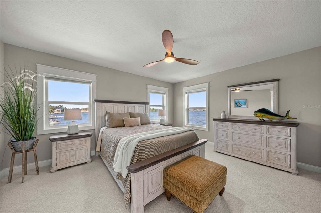 For Sale: $1,995,000 (3 beds, 2 baths, 2806 Square Feet)