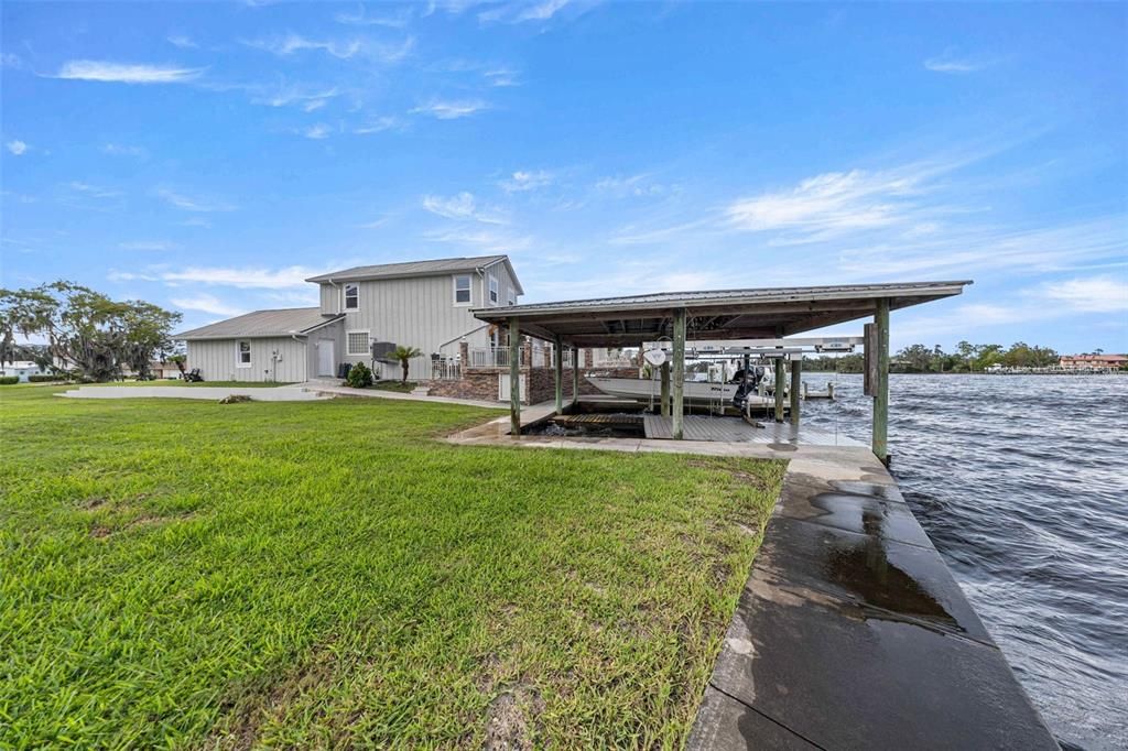 For Sale: $1,995,000 (3 beds, 2 baths, 2806 Square Feet)