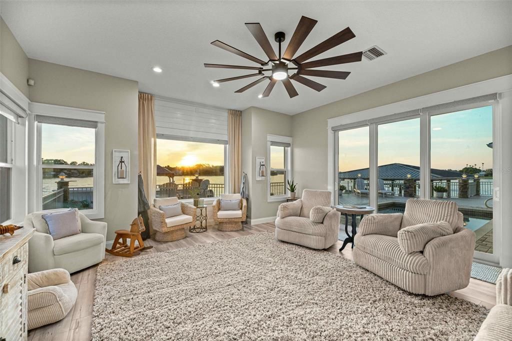 For Sale: $1,995,000 (3 beds, 2 baths, 2806 Square Feet)