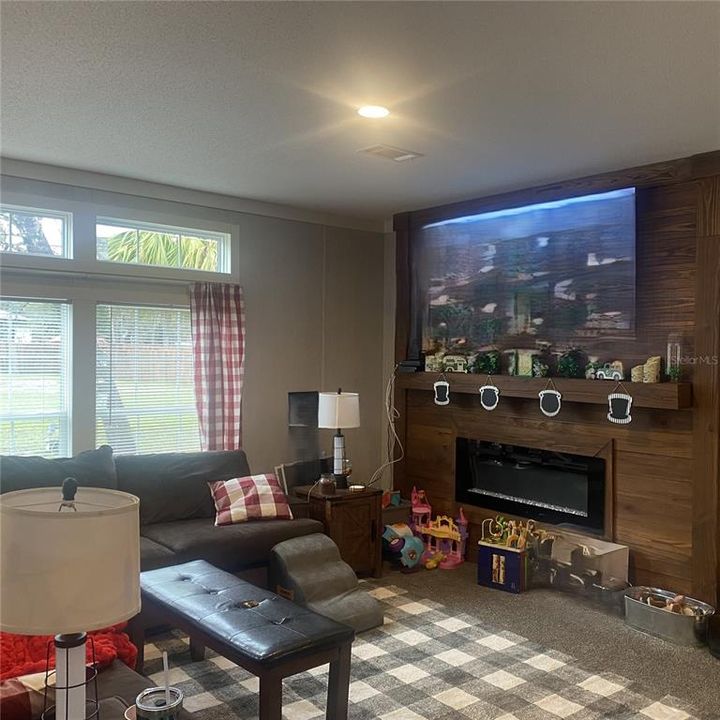 For Sale: $240,000 (3 beds, 2 baths, 1792 Square Feet)