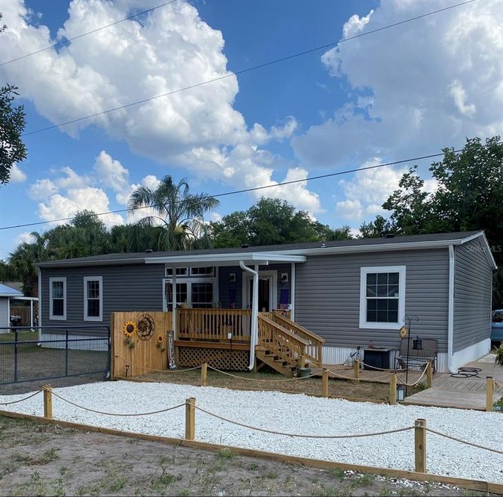 For Sale: $240,000 (3 beds, 2 baths, 1792 Square Feet)