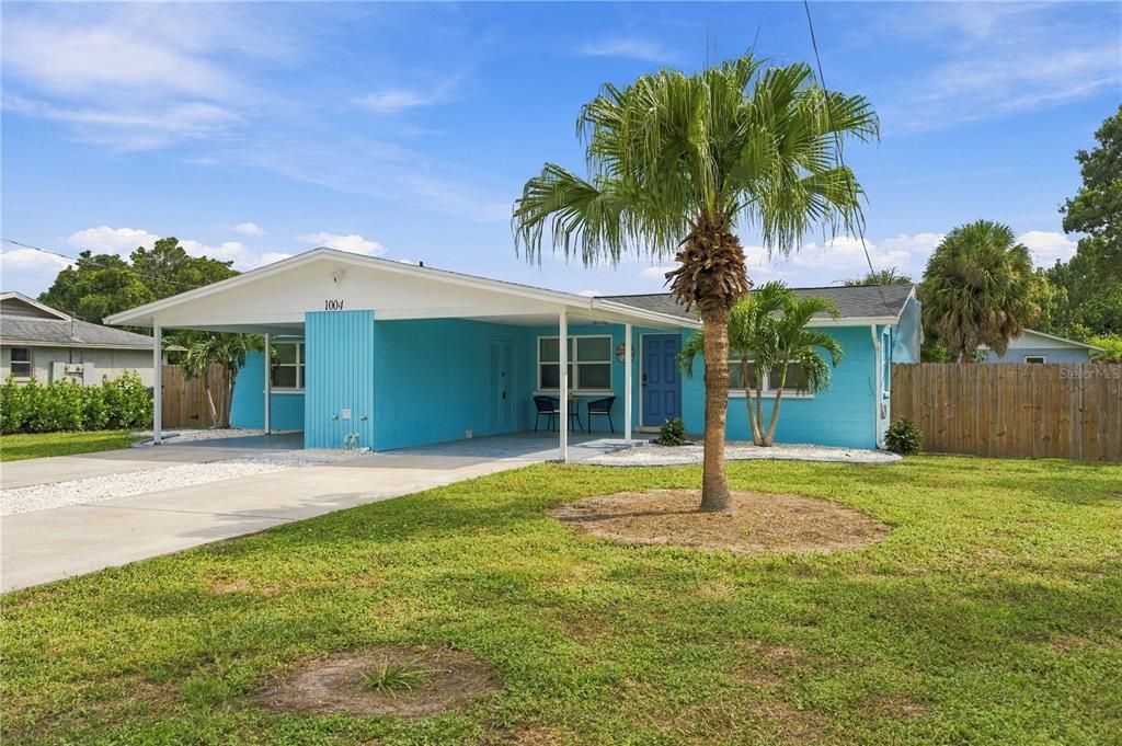 For Rent: $1,960 (4 beds, 2 baths, 1512 Square Feet)