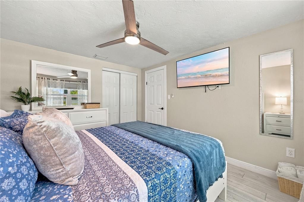 For Rent: $1,960 (4 beds, 2 baths, 1512 Square Feet)
