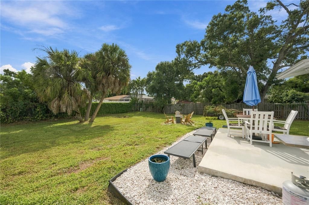 For Rent: $1,960 (4 beds, 2 baths, 1512 Square Feet)