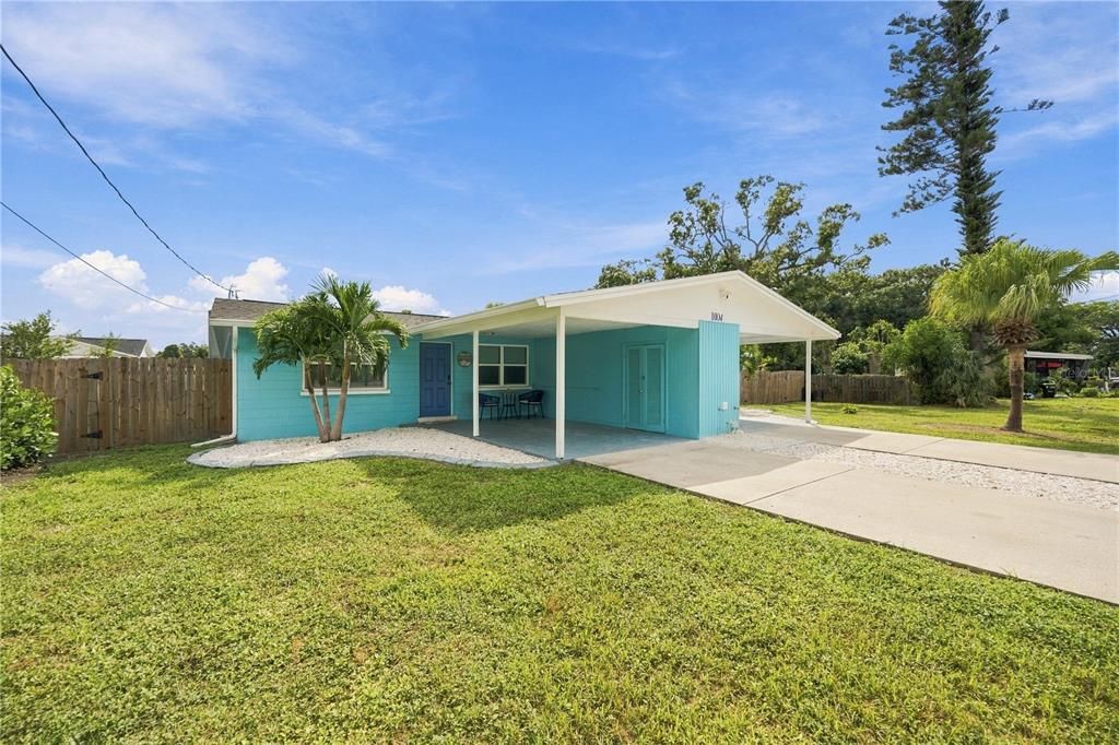 For Rent: $1,960 (4 beds, 2 baths, 1512 Square Feet)