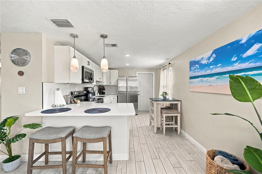For Rent: $1,960 (4 beds, 2 baths, 1512 Square Feet)