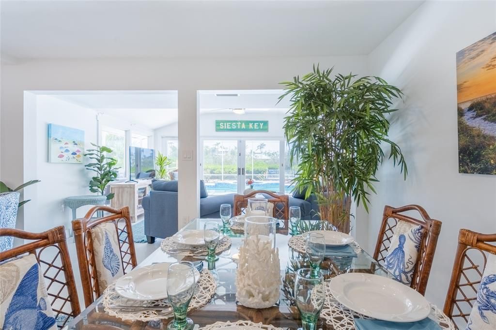 En Venta: $1,400,000 (4 camas, 2 baños, 1659 Pies cuadrados)