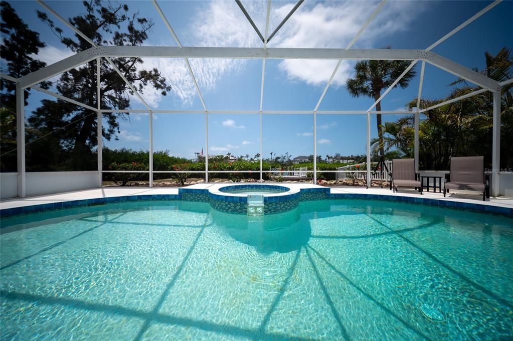 En Venta: $1,400,000 (4 camas, 2 baños, 1659 Pies cuadrados)