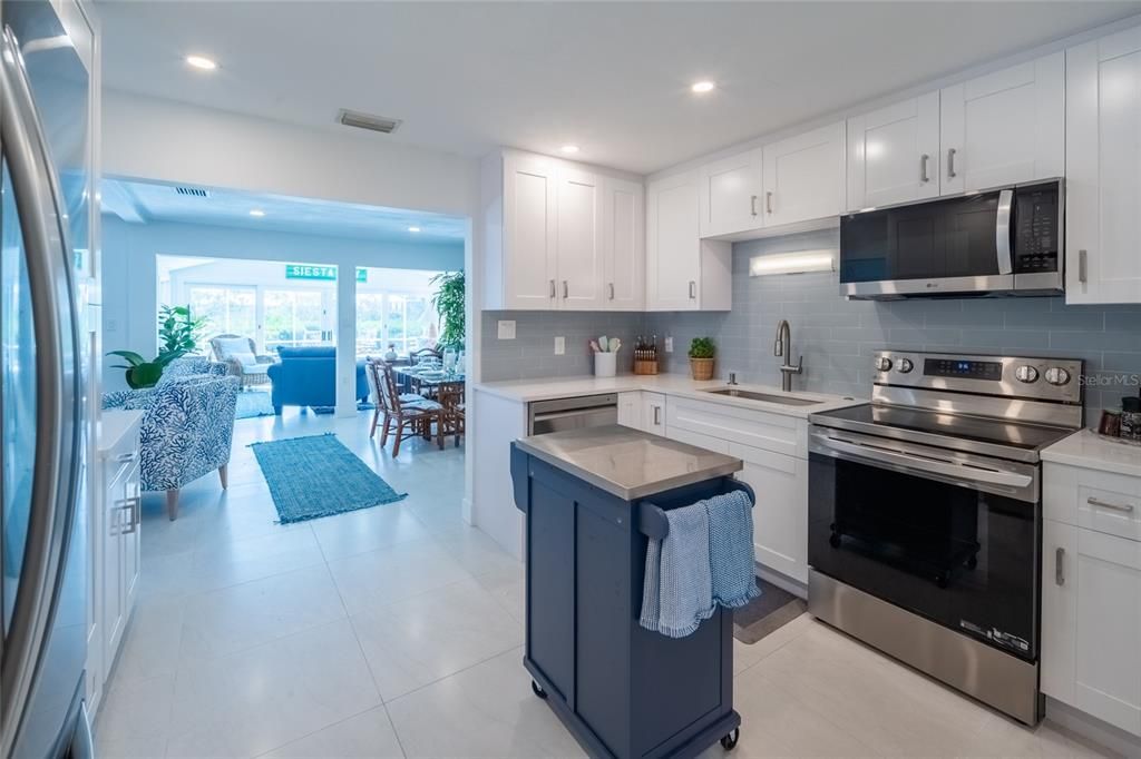 En Venta: $1,400,000 (4 camas, 2 baños, 1659 Pies cuadrados)