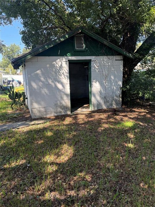 На продажу: $249,999 (3 спален, 1 ванн, 1038 Квадратных фут)