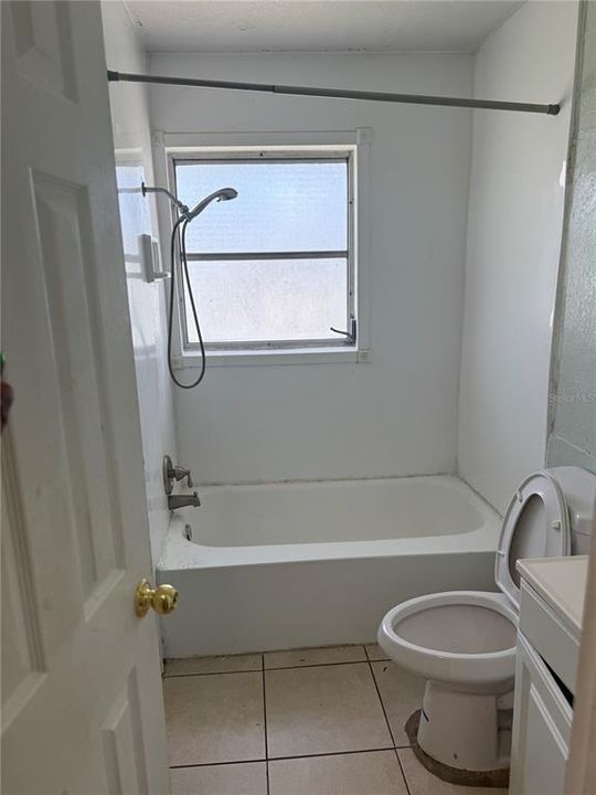 На продажу: $249,999 (3 спален, 1 ванн, 1038 Квадратных фут)