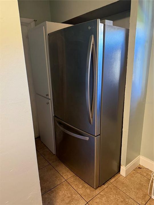 На продажу: $249,999 (3 спален, 1 ванн, 1038 Квадратных фут)