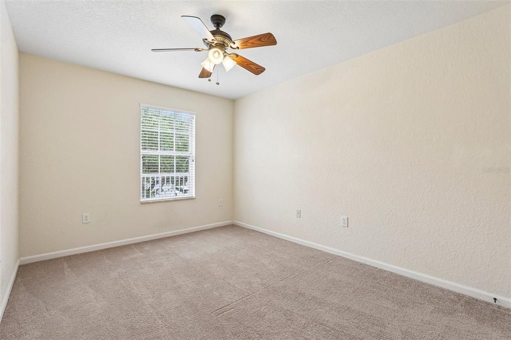 For Rent: $2,375 (3 beds, 2 baths, 1961 Square Feet)