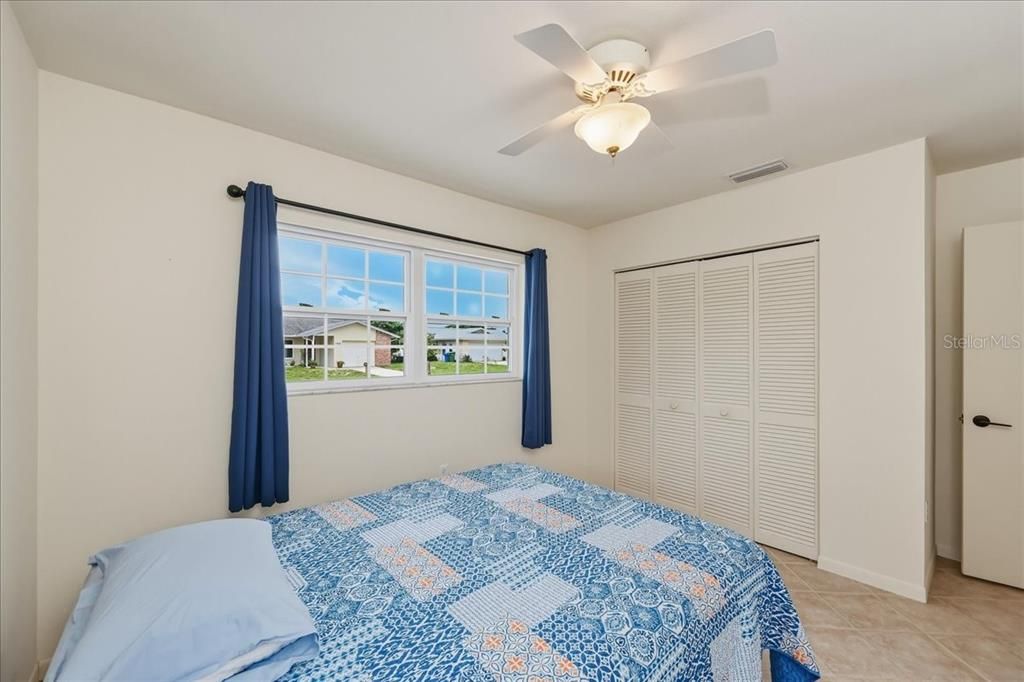 For Sale: $379,900 (2 beds, 2 baths, 1223 Square Feet)