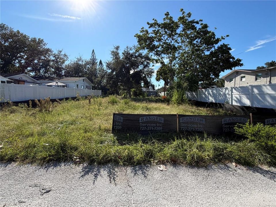For Sale: $329,000 (0.14 acres)