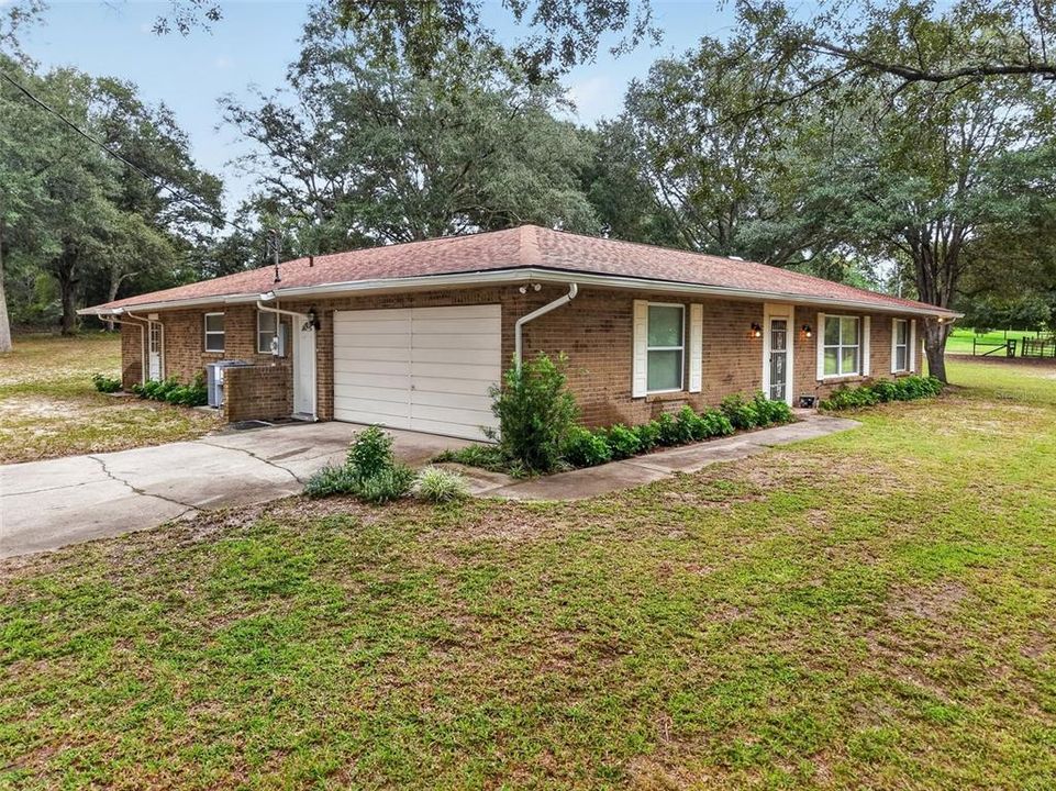 For Sale: $699,000 (4 beds, 2 baths, 1879 Square Feet)