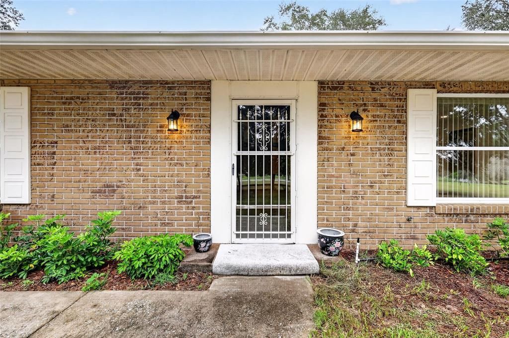 For Sale: $699,000 (4 beds, 2 baths, 1879 Square Feet)