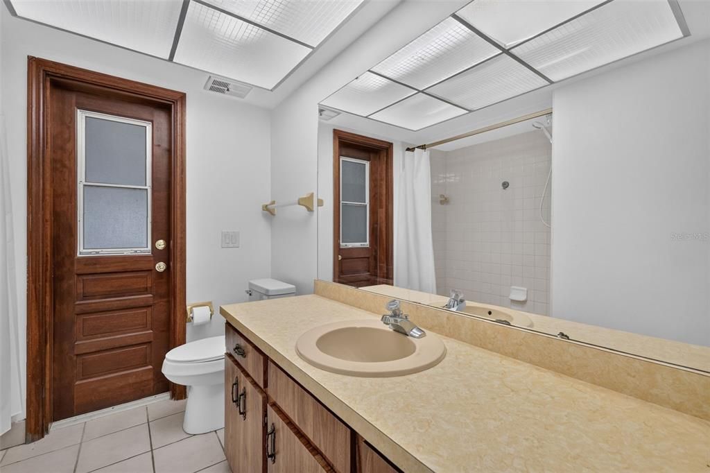 For Sale: $699,000 (4 beds, 2 baths, 1879 Square Feet)