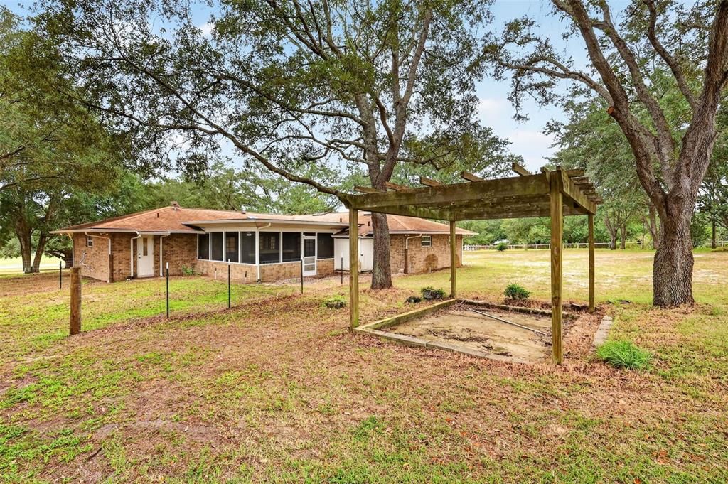 For Sale: $699,000 (4 beds, 2 baths, 1879 Square Feet)