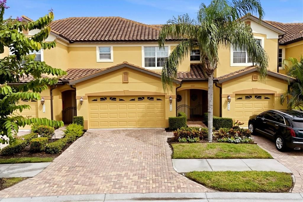 For Sale: $335,000 (3 beds, 2 baths, 1840 Square Feet)