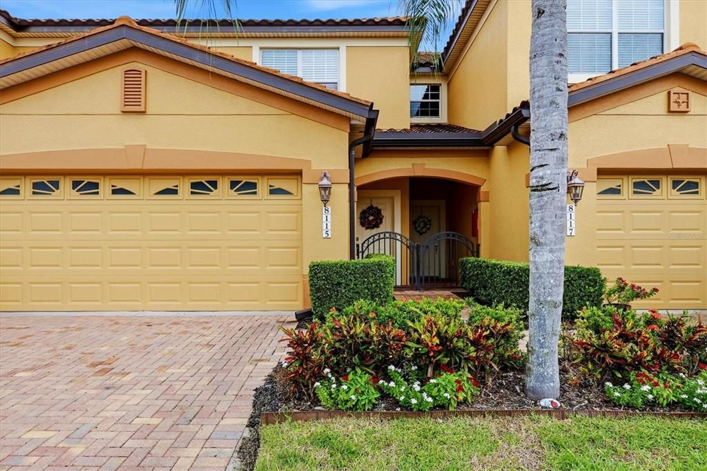 For Sale: $335,000 (3 beds, 2 baths, 1840 Square Feet)