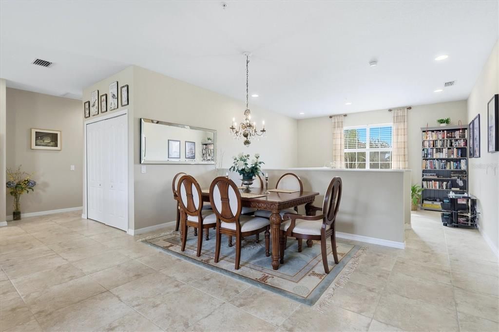 For Sale: $335,000 (3 beds, 2 baths, 1840 Square Feet)